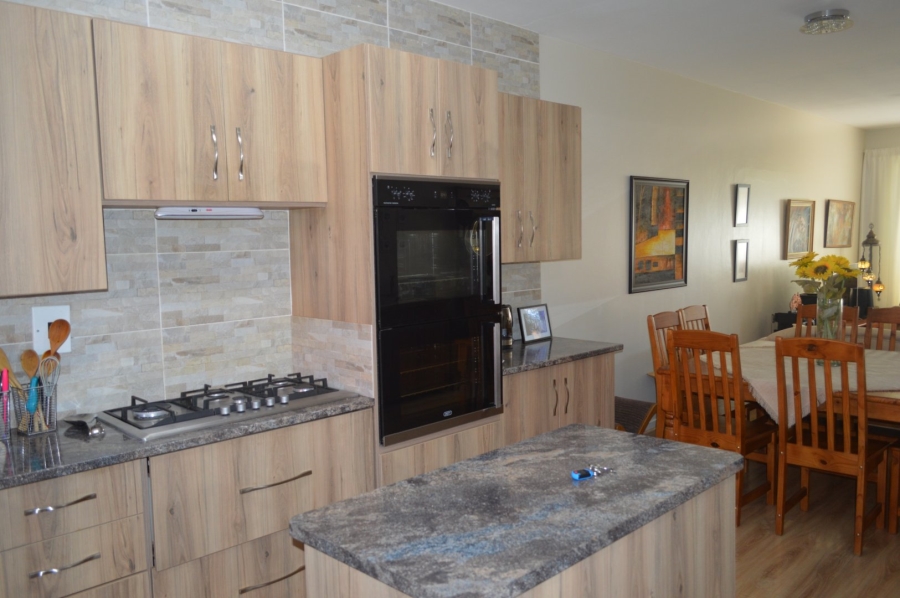 2 Bedroom Property for Sale in Flimieda North West